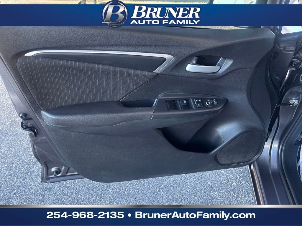 Used 2018 Honda Fit EX image 9