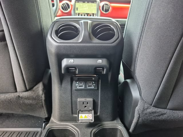 Used 2023 Jeep Gladiator Rubicon w/ Cold Weather Group AWD/4WD image 30