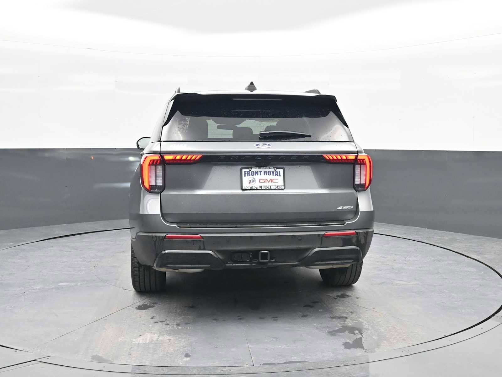 Used 2025 Ford Explorer ST-Line w/ ST-Line Street Pack image 6