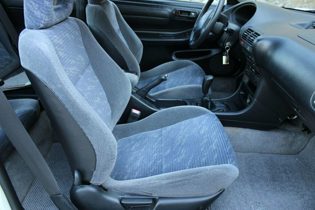 Used 1994 Acura Integra LS FWD image 16