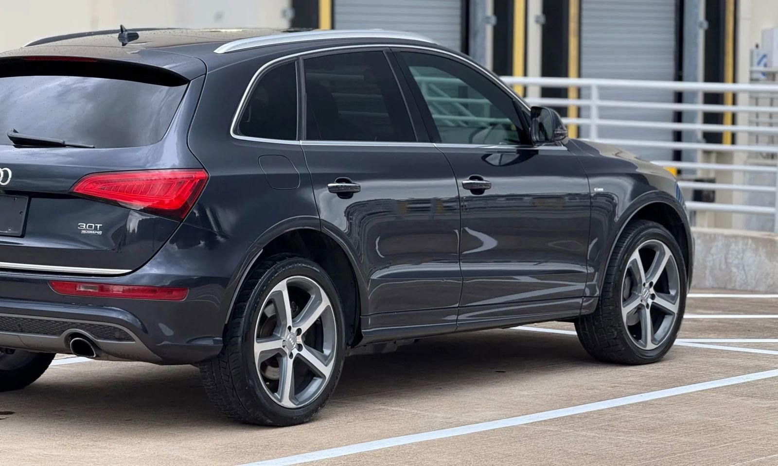 Used 2015 Audi Q5 3.0T Premium Plus w/ Technology Package image 9