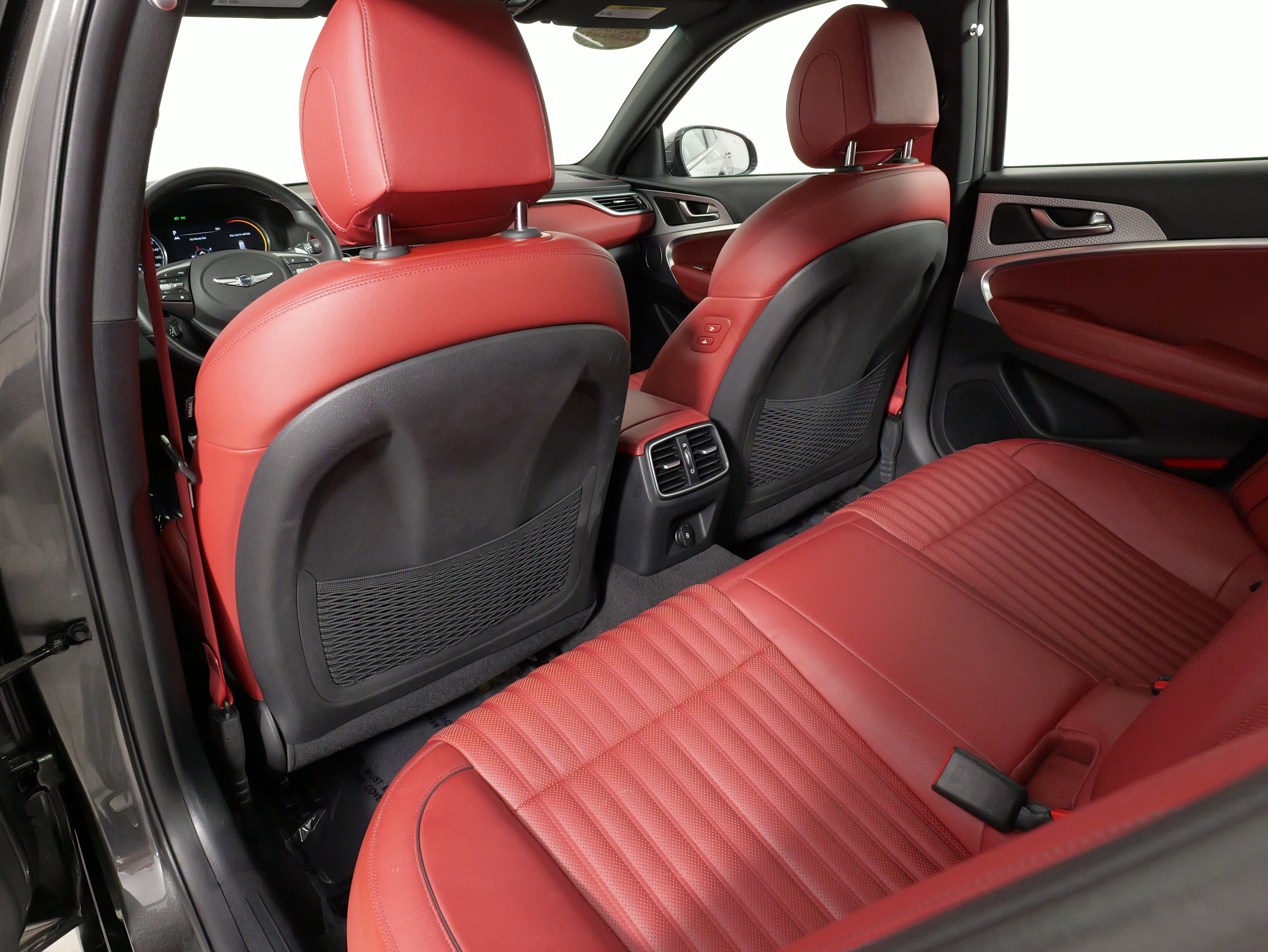 Used 2023 Genesis G70 2.0T w/ Sport Prestige Package image 31