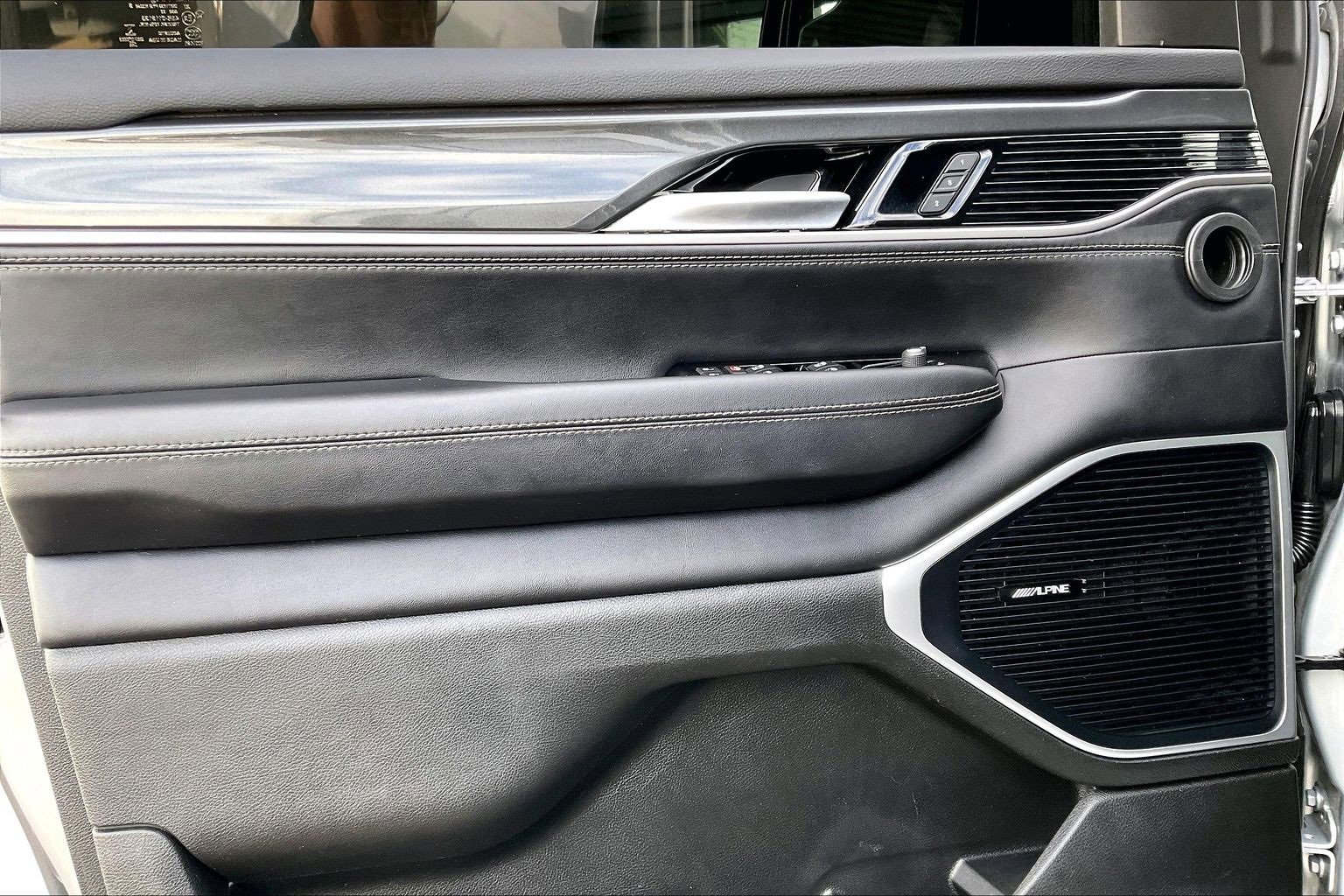 Used 2022 Jeep Wagoneer Series I w/ Convenience Group I image 16