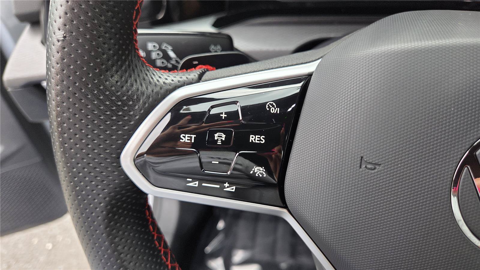 Used 2023 Volkswagen GTI SE w/ SE Leather Package FWD image 20