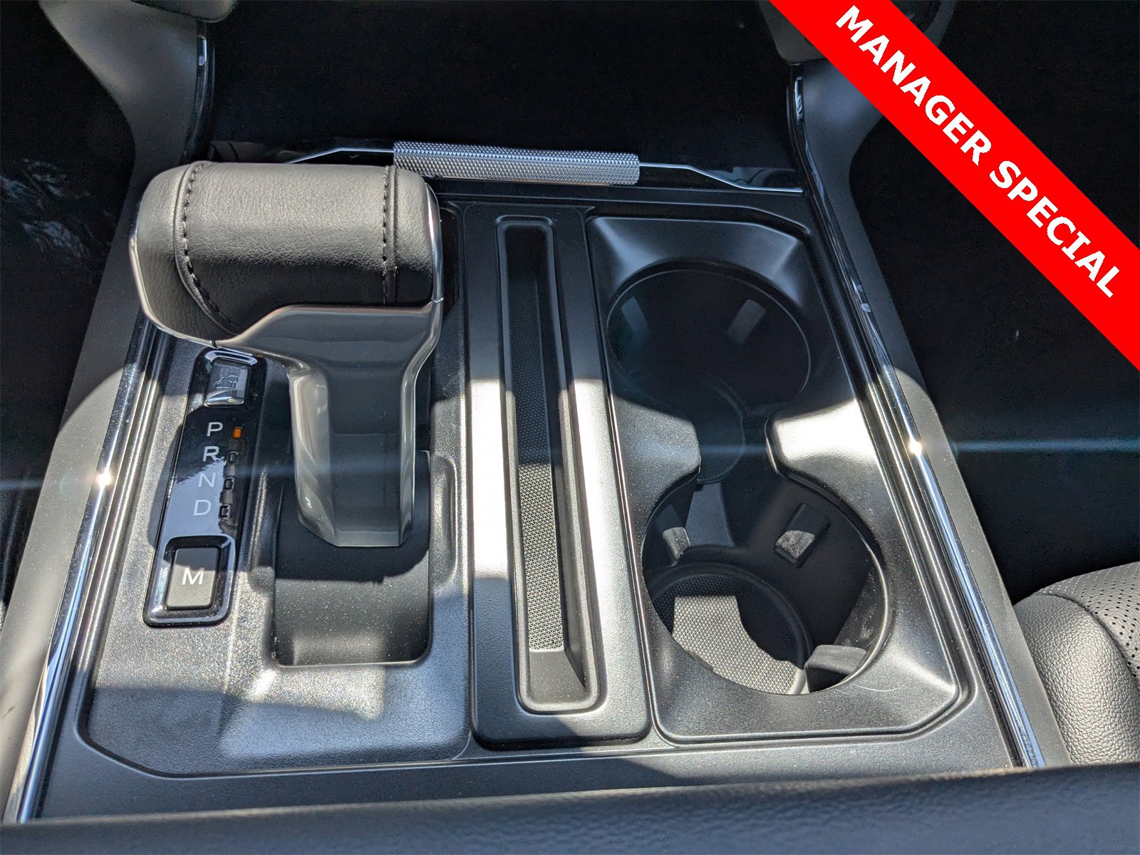 New 2025 Ford F150 Lariat w/ Equipment Group 502A High image 12