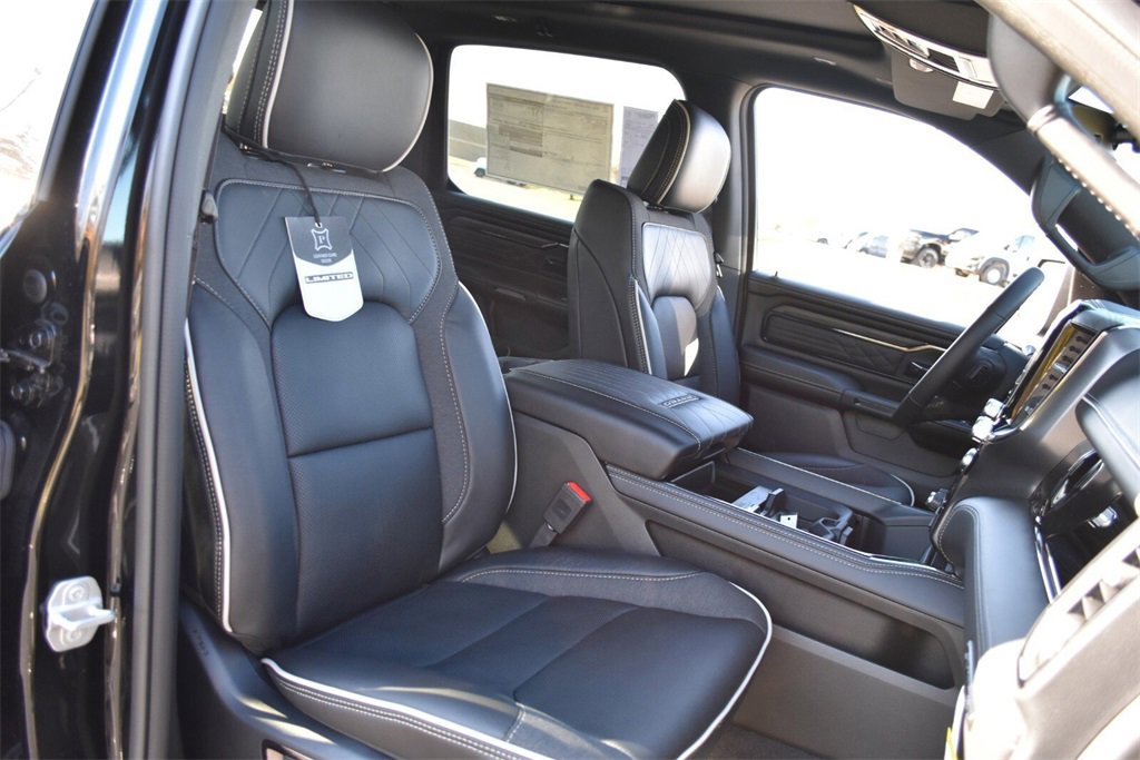 New 2026 RAM 1500 Limited w/ Trailer Tow Group image 29