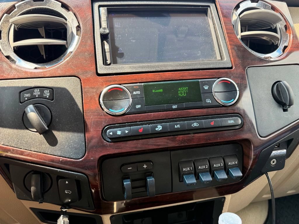 Used 2010 Ford F350 4x4 Crew Cab Super Duty image 18