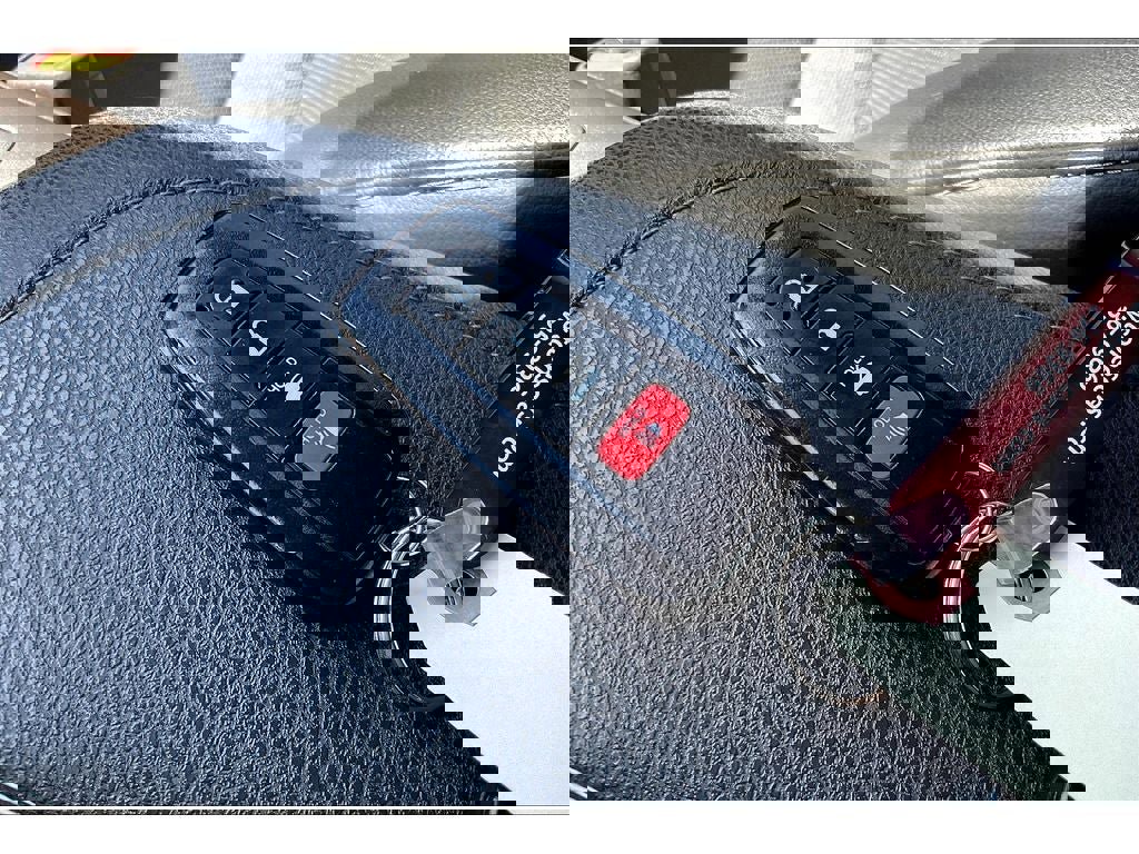 Used 2023 Toyota Camry XLE image 13