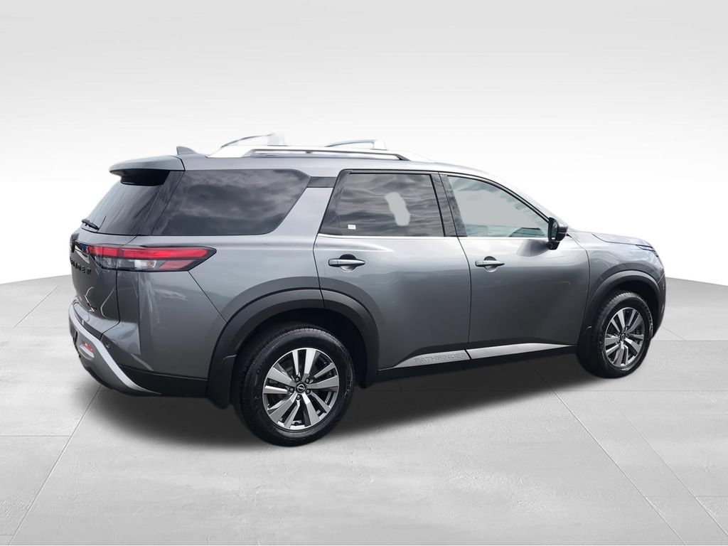 Used 2023 Nissan Pathfinder SL w/ Lighting Package (N92) AWD/4WD image 10