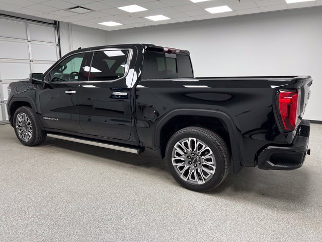 Used 2023 GMC Sierra 1500 Denali Ultimate AWD/4WD image 6