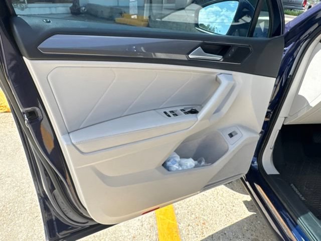 Used 2022 Volkswagen Tiguan SE FWD image 27