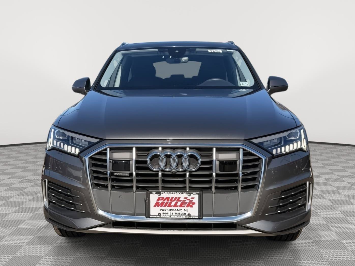 Used 2023 Audi Q7 Premium Plus w/ Premium Plus Package image 2