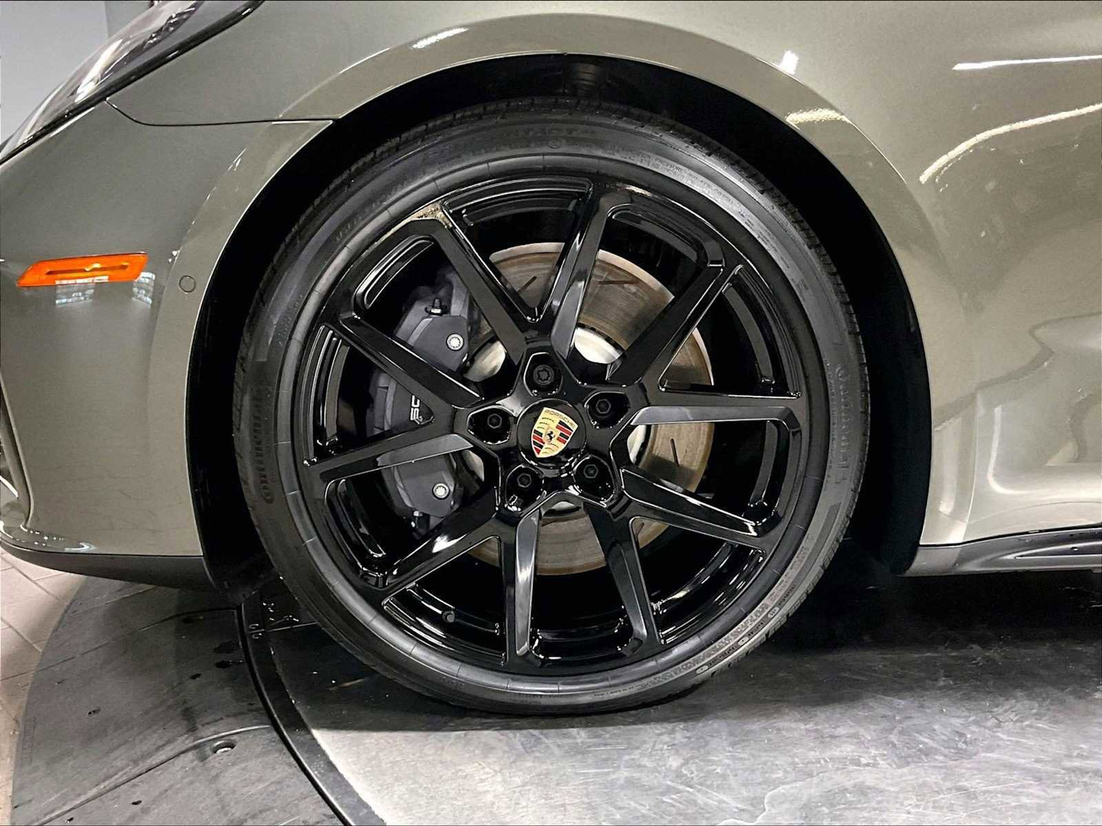 Used 2026 Porsche Panamera 4 image 14