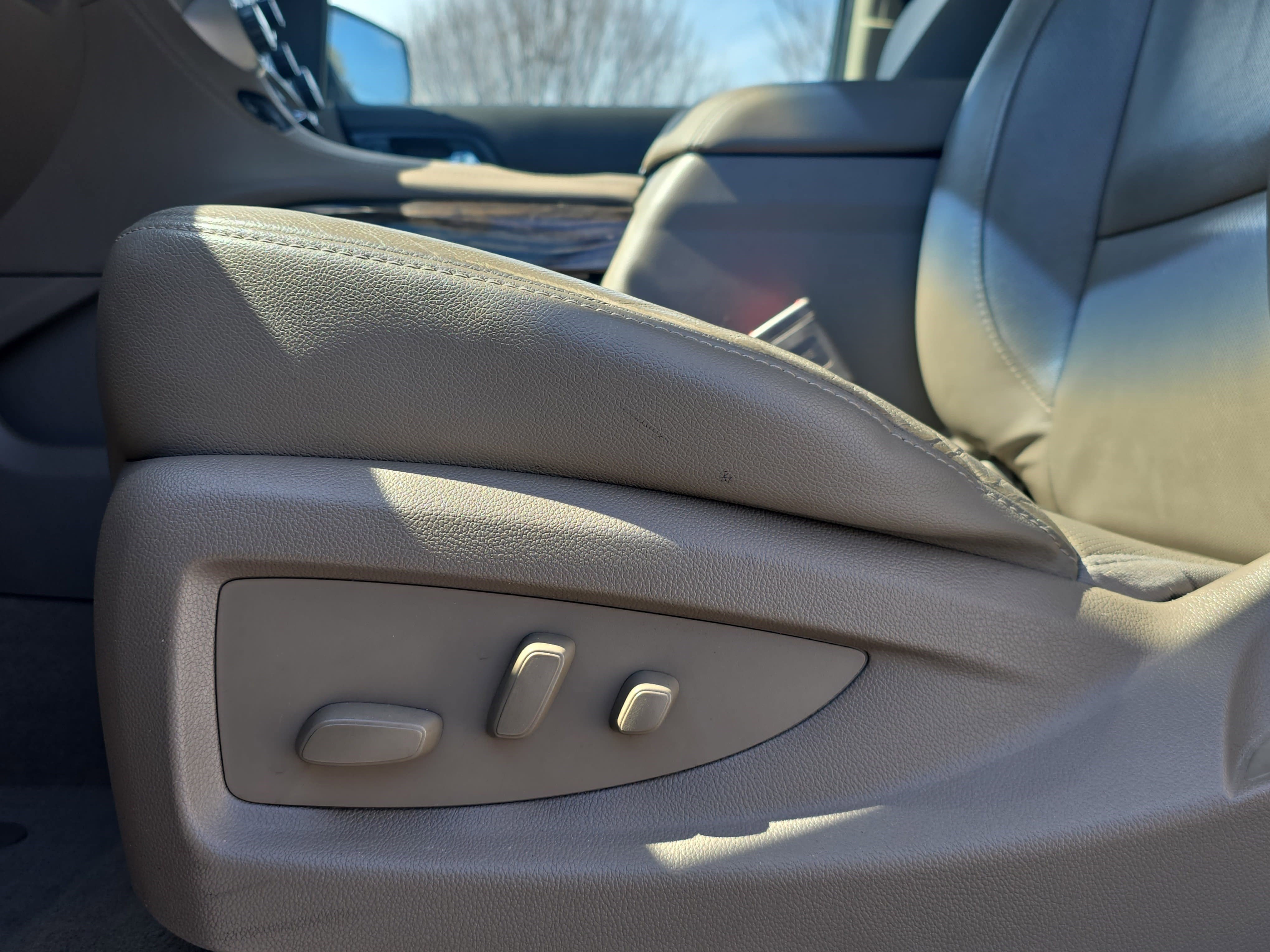 Used 2019 GMC Yukon XL SLT w/ Open Road Package image 31