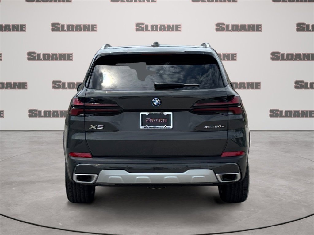 New 2026 BMW X5 xDrive50e image 4