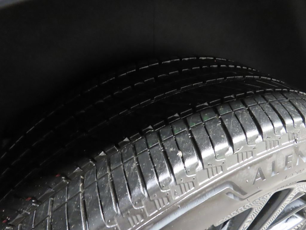 Used 2025 GMC Yukon Denali Ultimate image 45