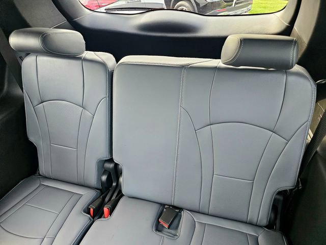 Used 2024 Buick Enclave Essence w/ Experience Buick Package AWD/4WD image 25