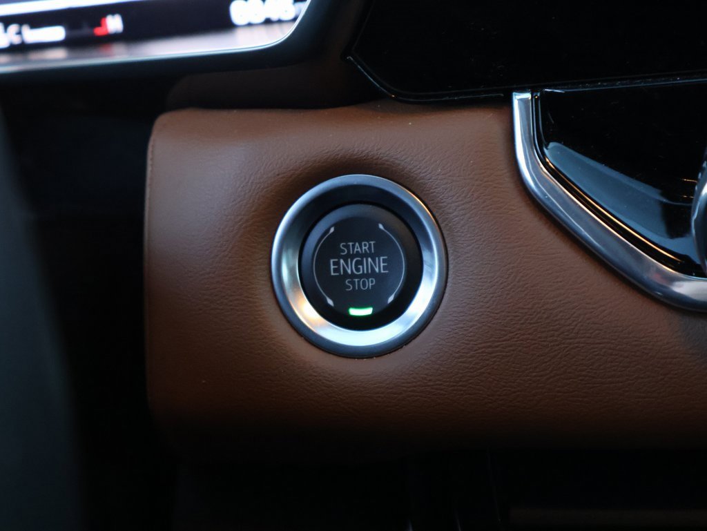 Used 2024 GMC Canyon AT4 w/ AT4 Premium Package image 28