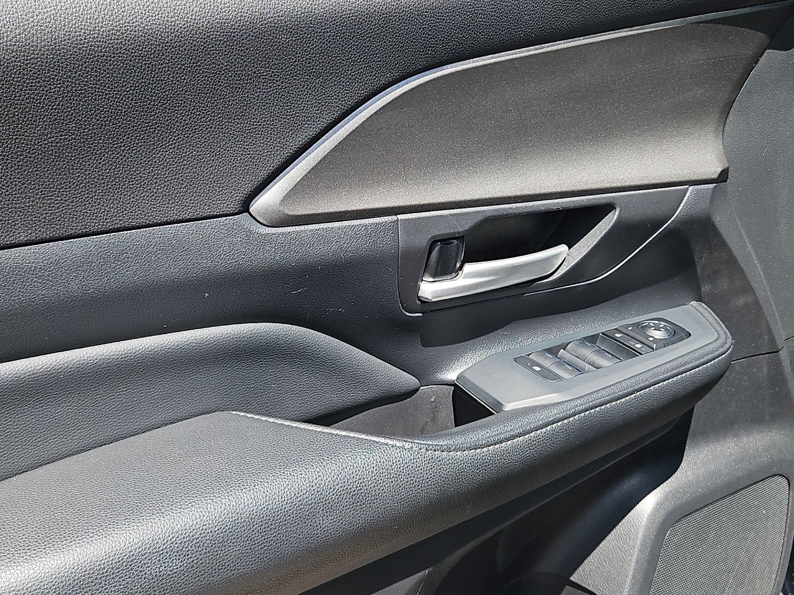 Used 2025 Toyota Grand Highlander AWD image 10