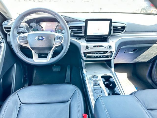 Used 2023 Ford Explorer XLT w/ Equipment Group 202A image 11