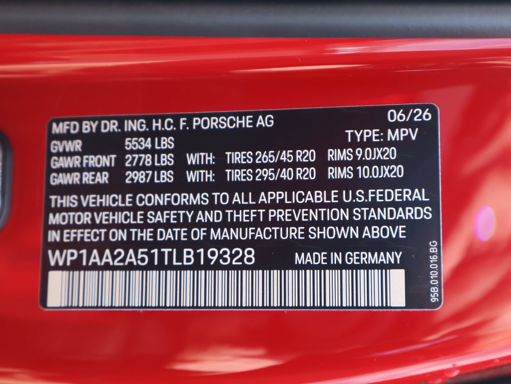 New 2026 Porsche Macan AWD/4WD image 32
