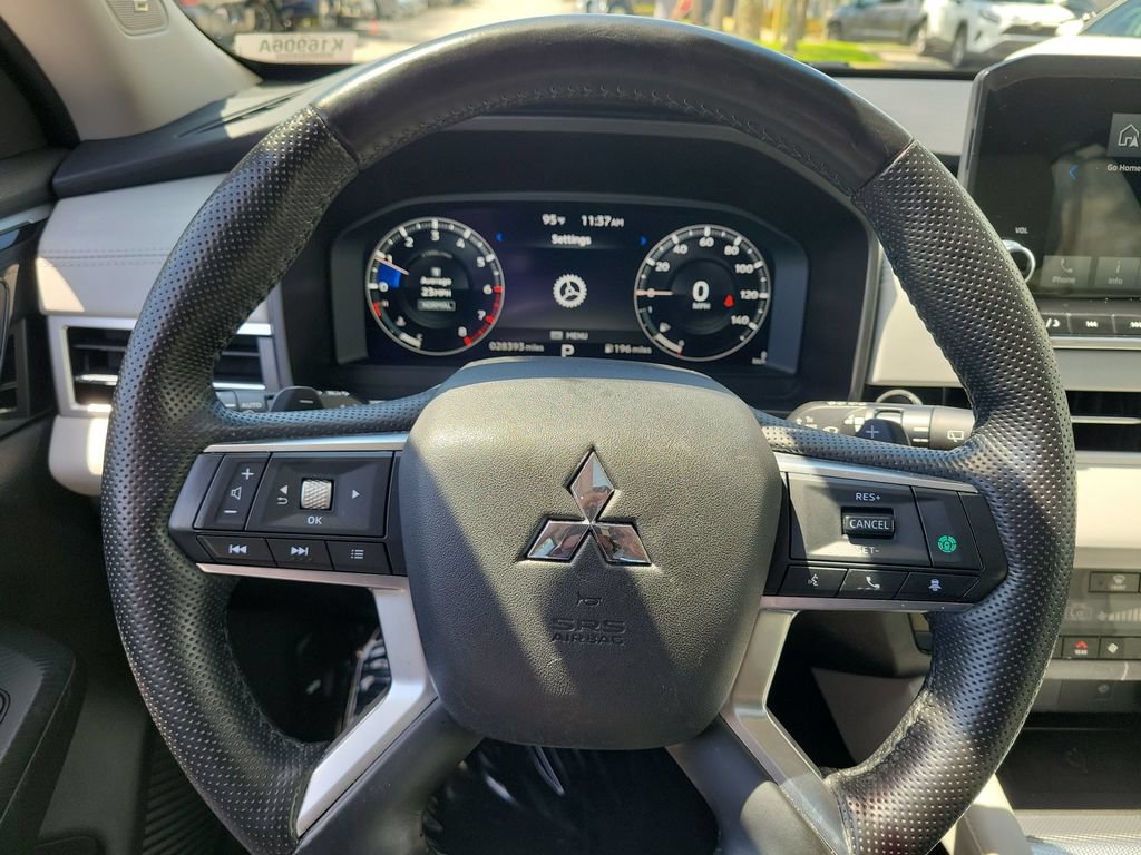 Used 2024 Mitsubishi Outlander SEL AWD/4WD image 8