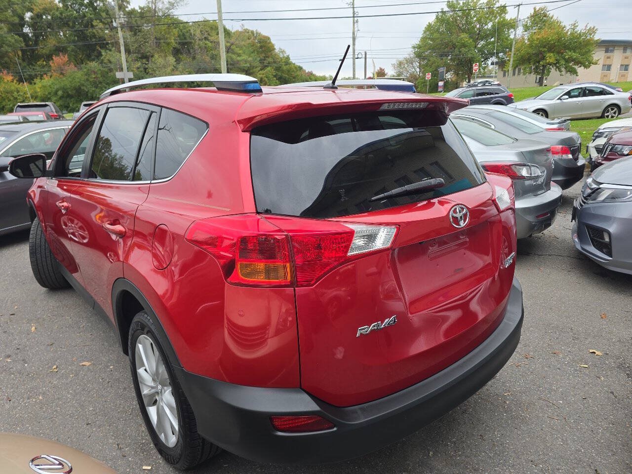 Used 2013 Toyota RAV4 Limited AWD/4WD image 5