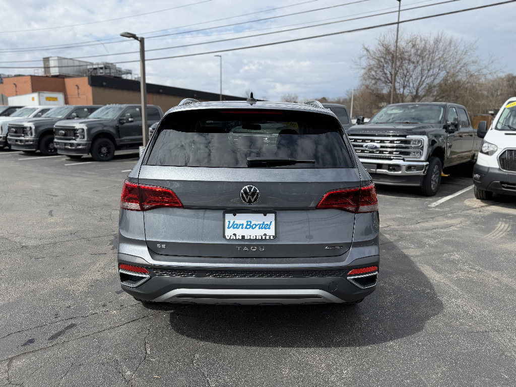 Used 2022 Volkswagen Taos SE image 5