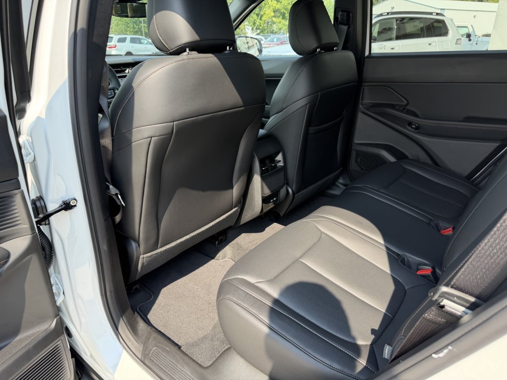 New 2026 Jeep Cherokee Limited AWD/4WD image 12