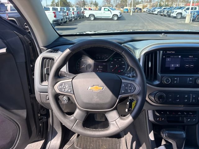Used 2020 Chevrolet Colorado Z71 w/ Z71 Midnight Edition image 17