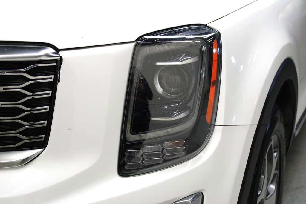 Used 2020 Kia Telluride EX image 41