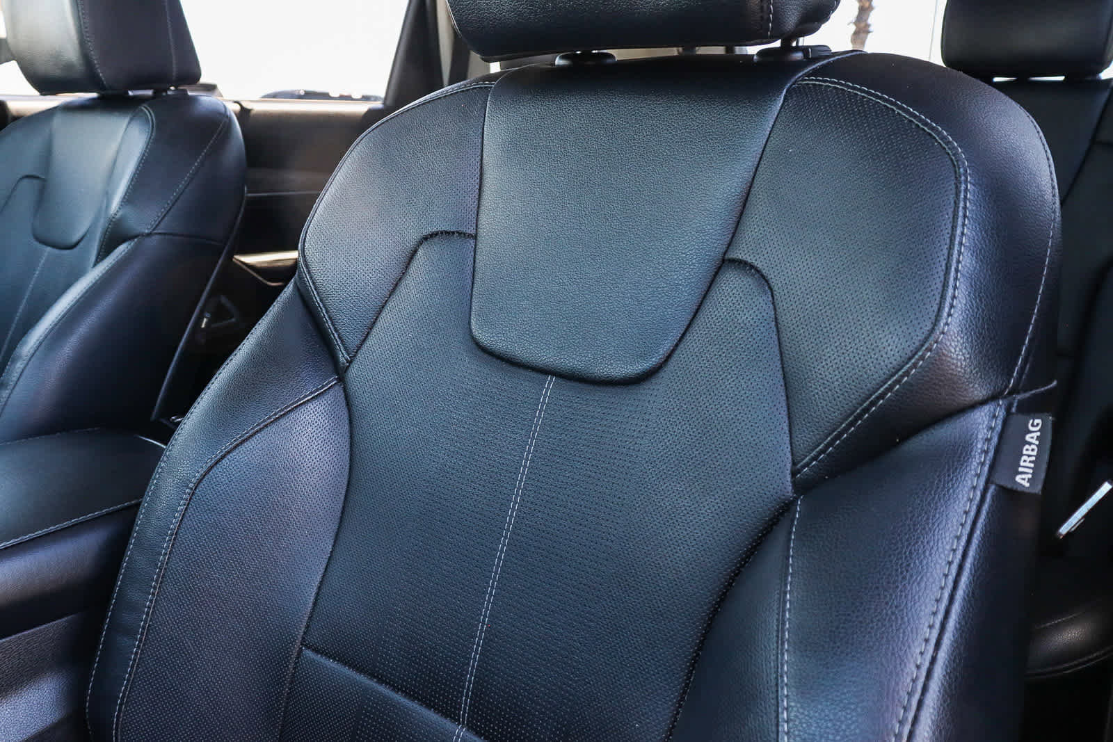 Used 2022 Kia Telluride EX w/ EX Premium Package image 33