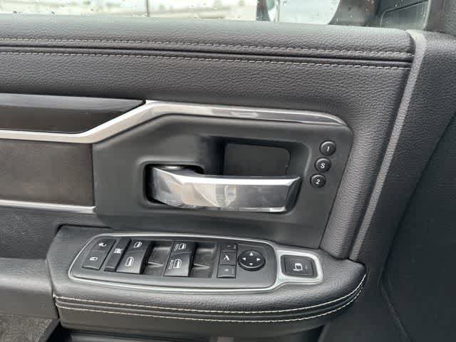 Used 2019 RAM 2500 Laramie w/ Night Edition image 11