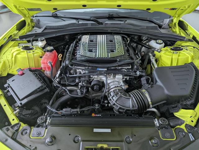 Used 2020 Chevrolet Camaro ZL1 RWD image 16