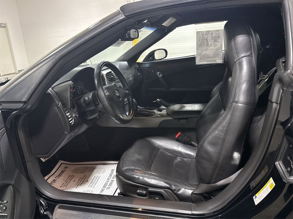 Used 2007 Chevrolet Corvette Convertible w/ Preferred Equipment Group image 18