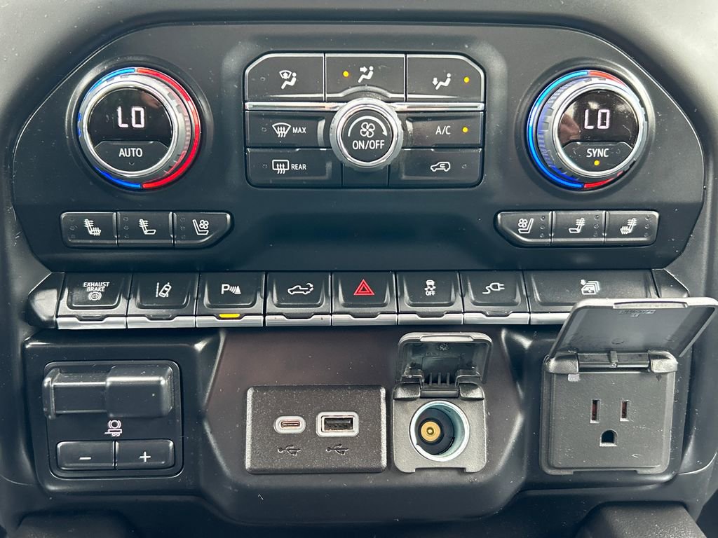 Used 2022 Chevrolet Silverado 3500 High Country w/ Safety Package II image 14