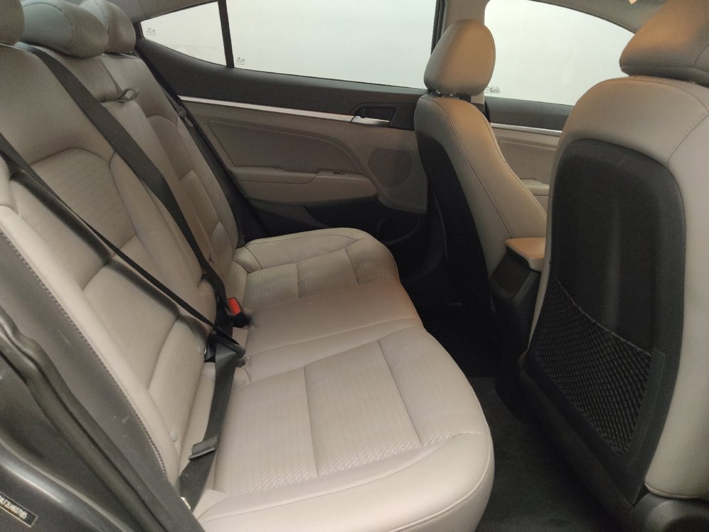 Used 2020 Hyundai Elantra Limited w/ Cargo Package (C1) FWD image 19