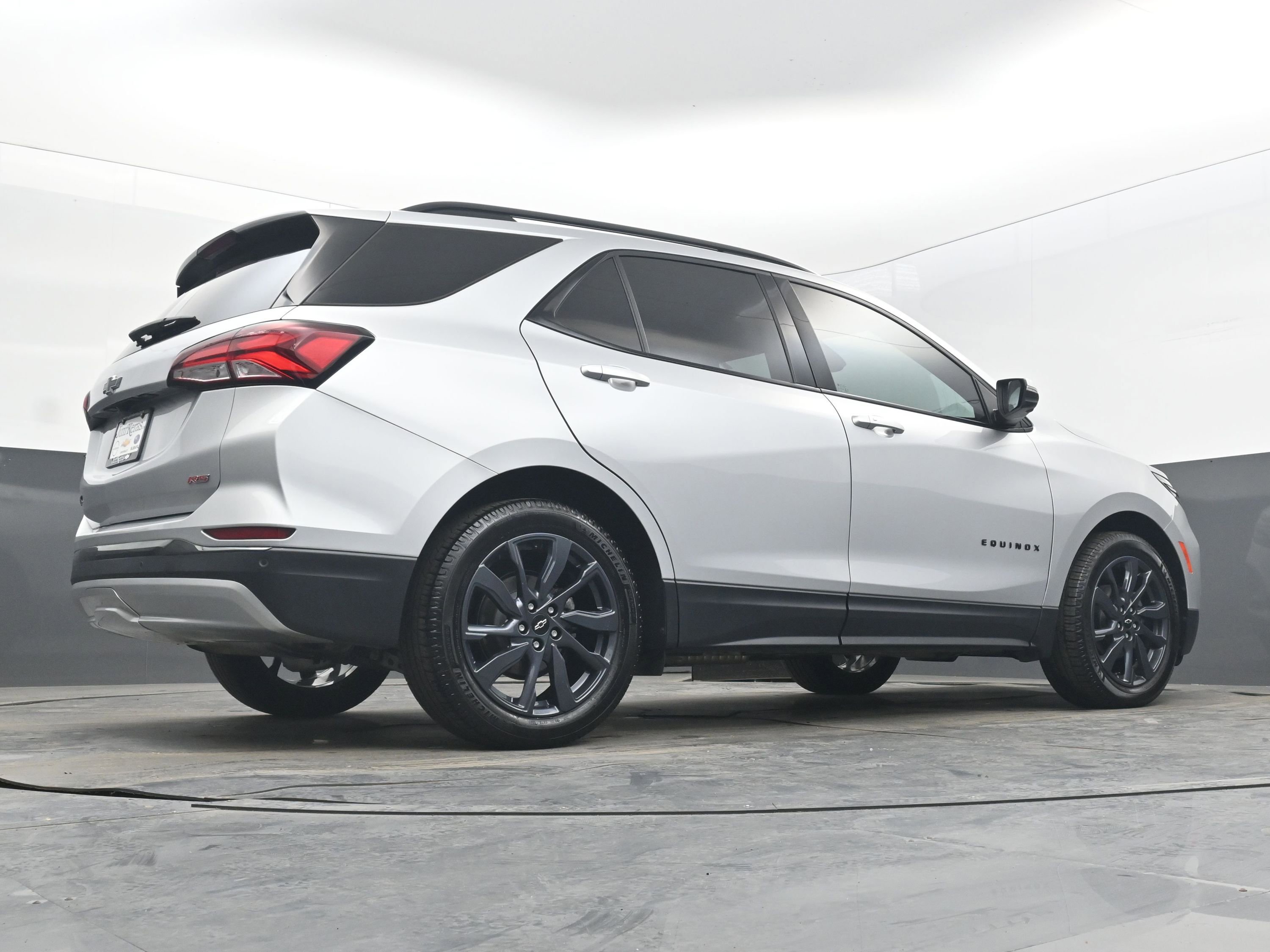 Used 2022 Chevrolet Equinox RS w/ RS Leather Package image 29