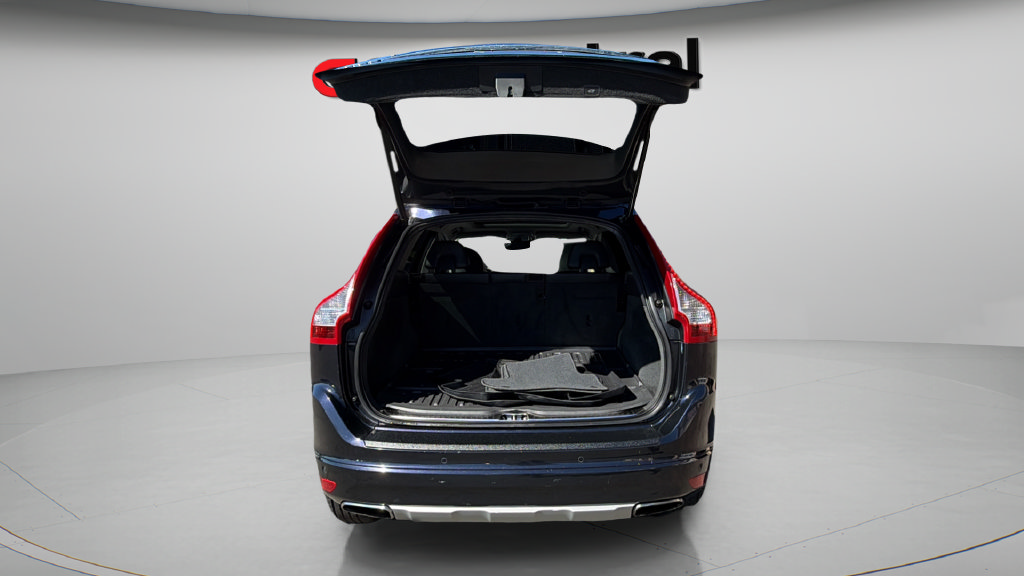 Used 2016 Volvo XC60 T6 AWD/4WD image 28