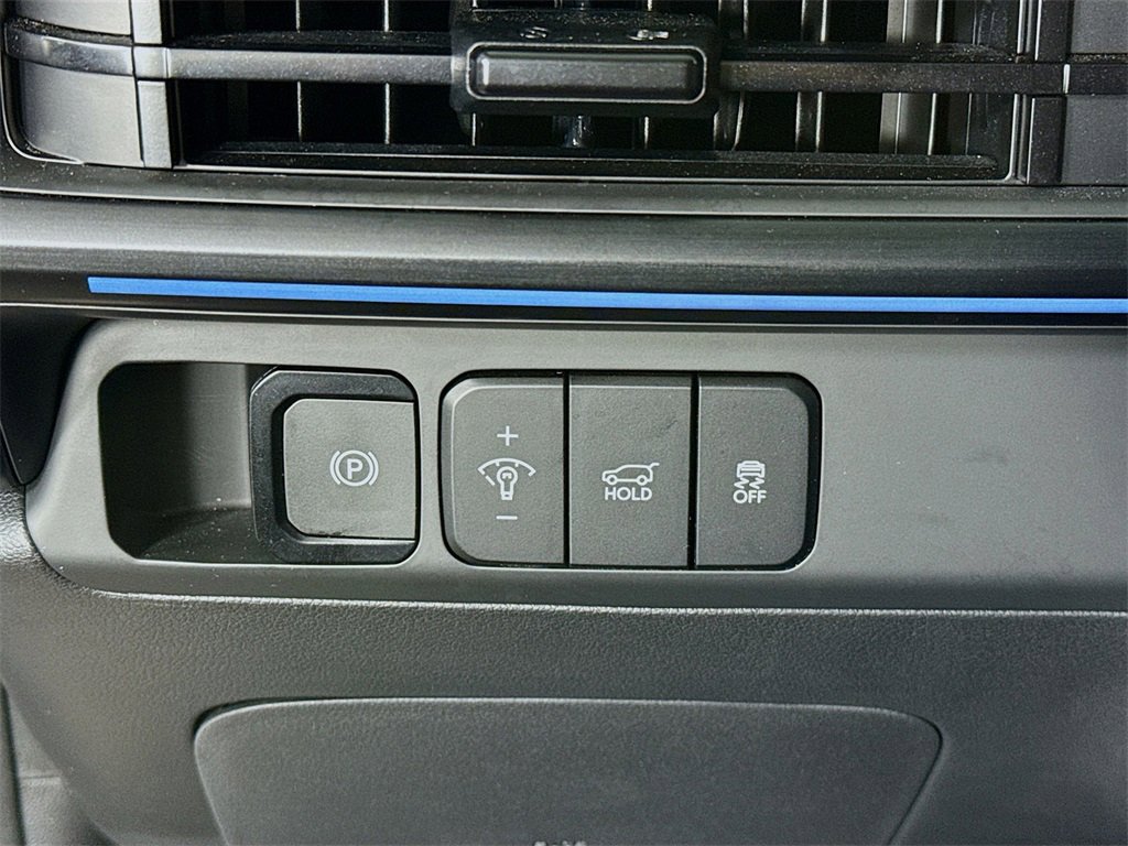 Used 2025 Hyundai Santa Fe Calligraphy image 22