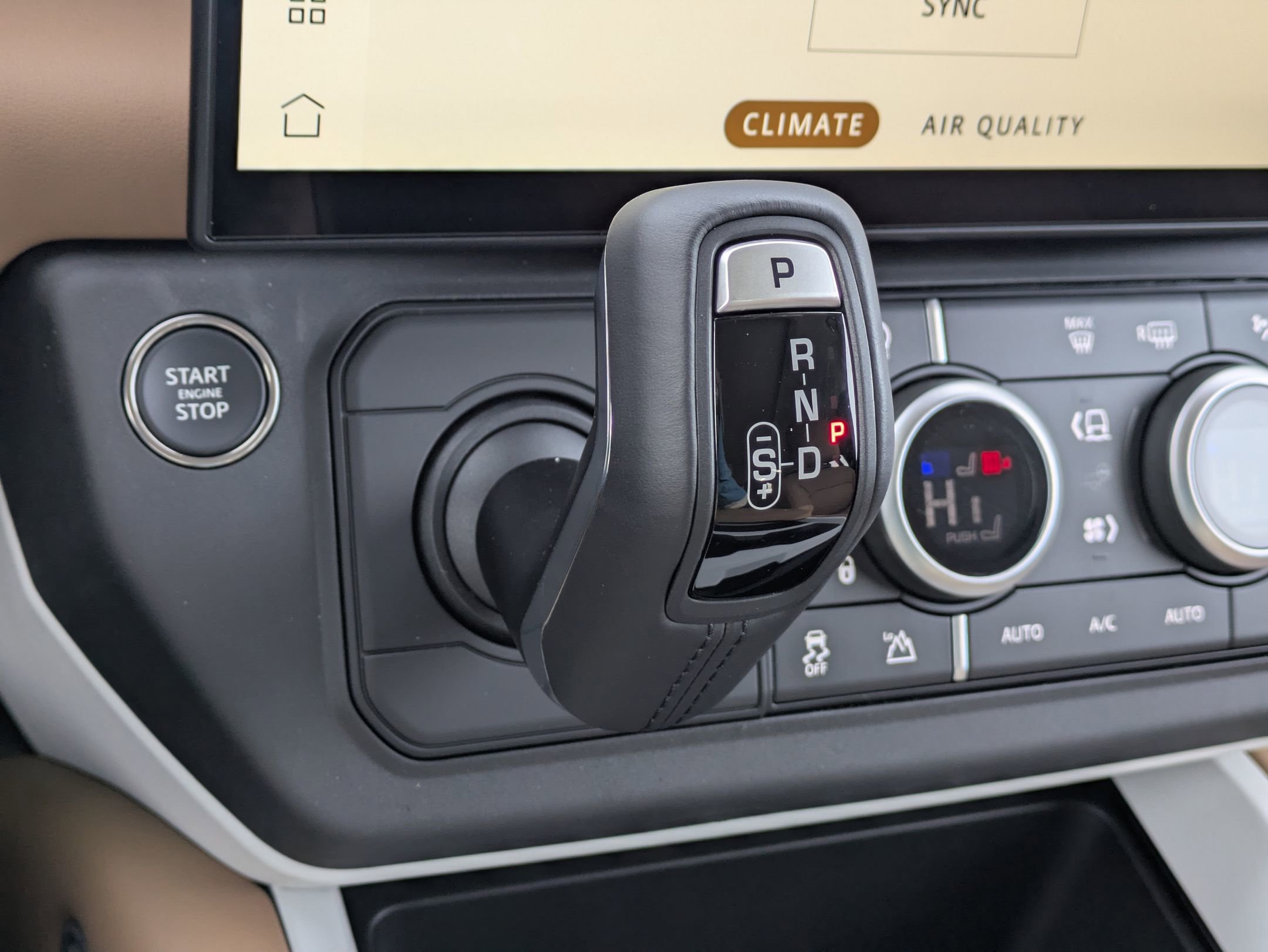 New 2026 Land Rover Defender 110 X-Dynamic SE image 17