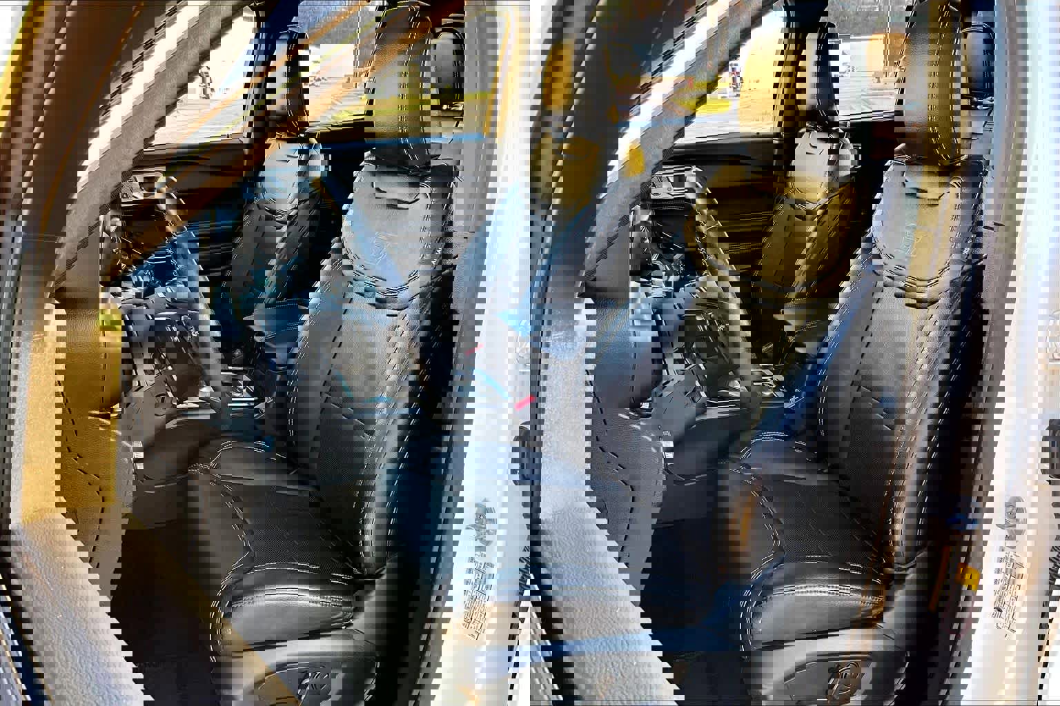 Used 2022 Ford Explorer ST w/ Equipment Group 401A image 7