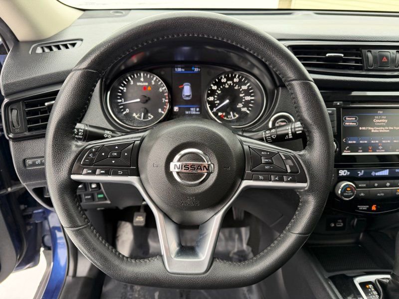 Used 2019 Nissan Rogue SV image 13