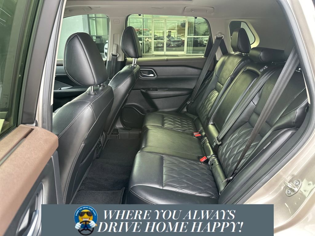 Used 2023 Nissan Rogue Platinum w/ Platinum Premium Package image 24