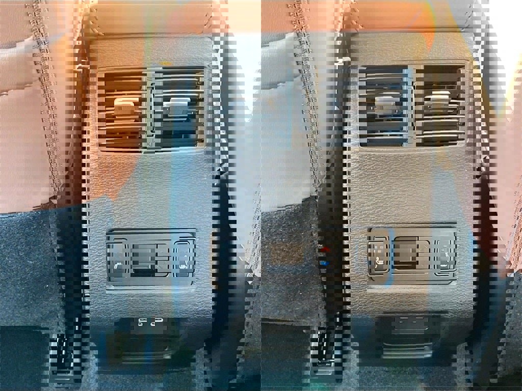 New 2026 Mitsubishi Outlander SEL image 30