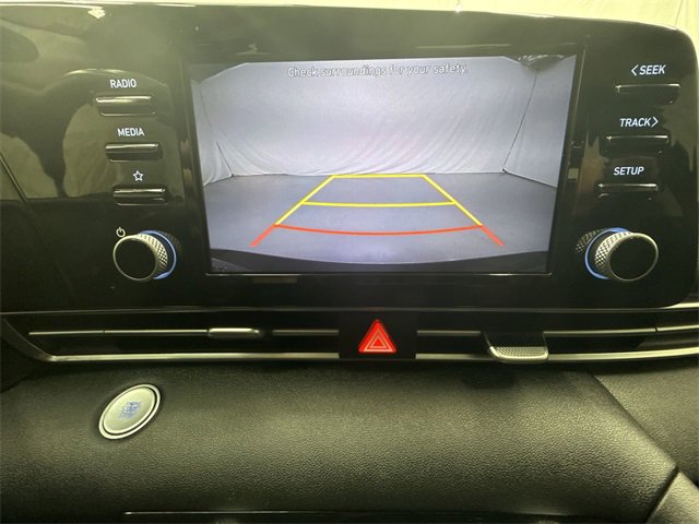 Used 2021 Hyundai Elantra SEL w/ Convenience Package image 17