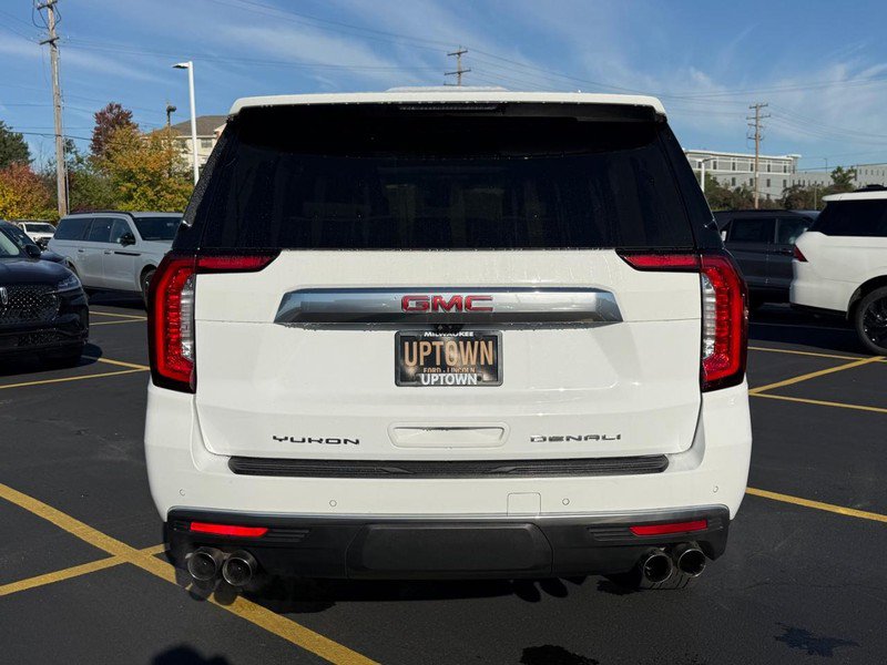 Used 2024 GMC Yukon Denali w/ Advanced Technology Package AWD/4WD image 5
