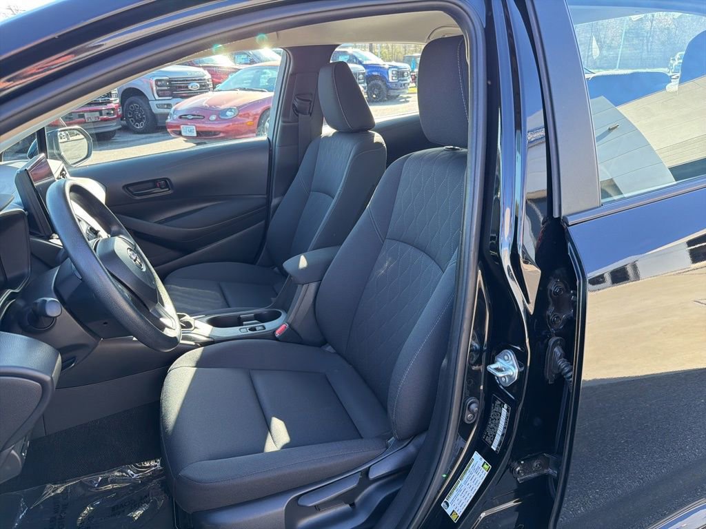 Used 2024 Toyota Corolla LE image 9