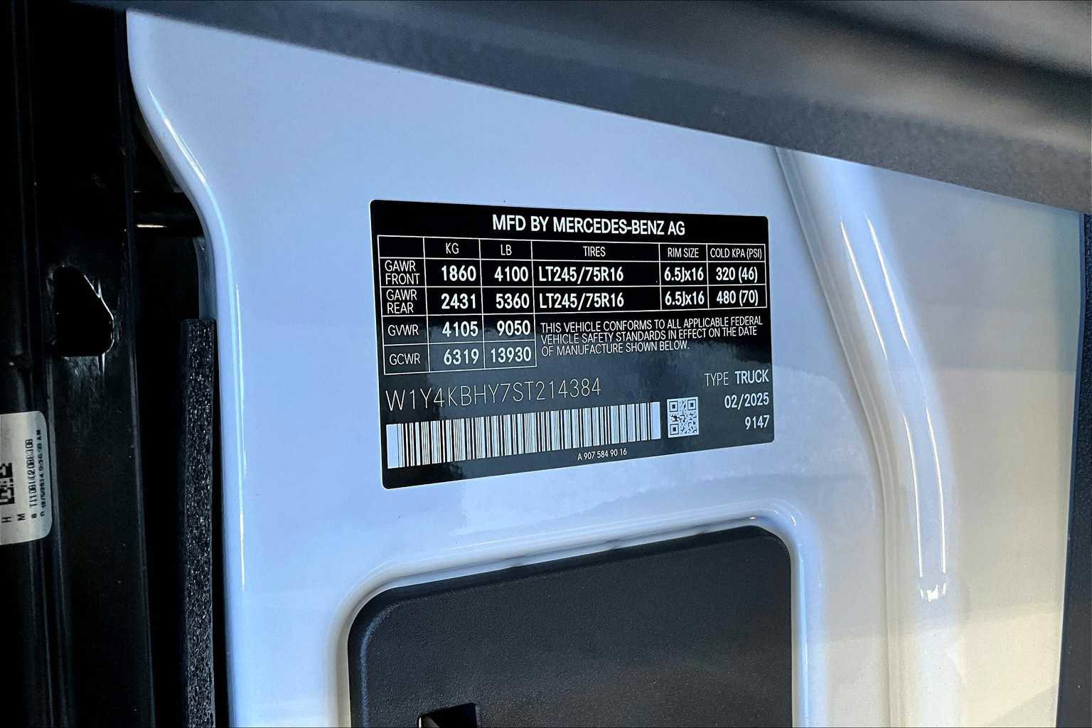 New 2025 Mercedes-Benz Sprinter 2500 image 12