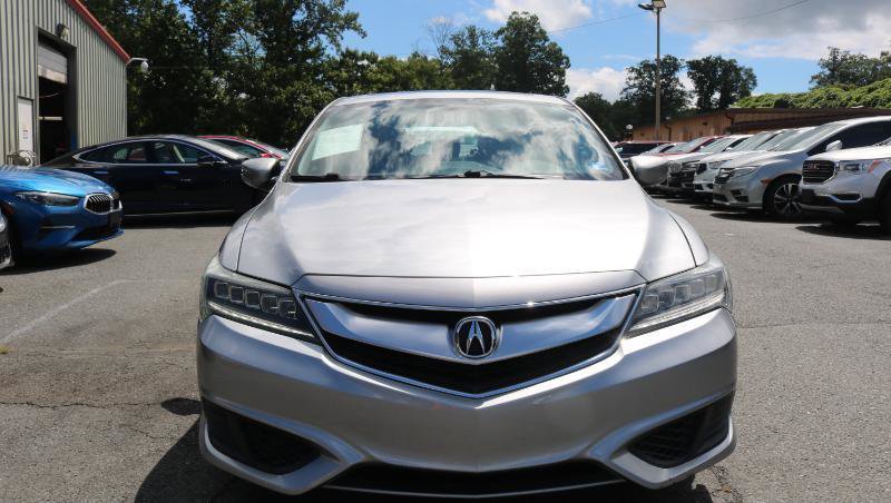 Used 2017 Acura ILX FWD image 2